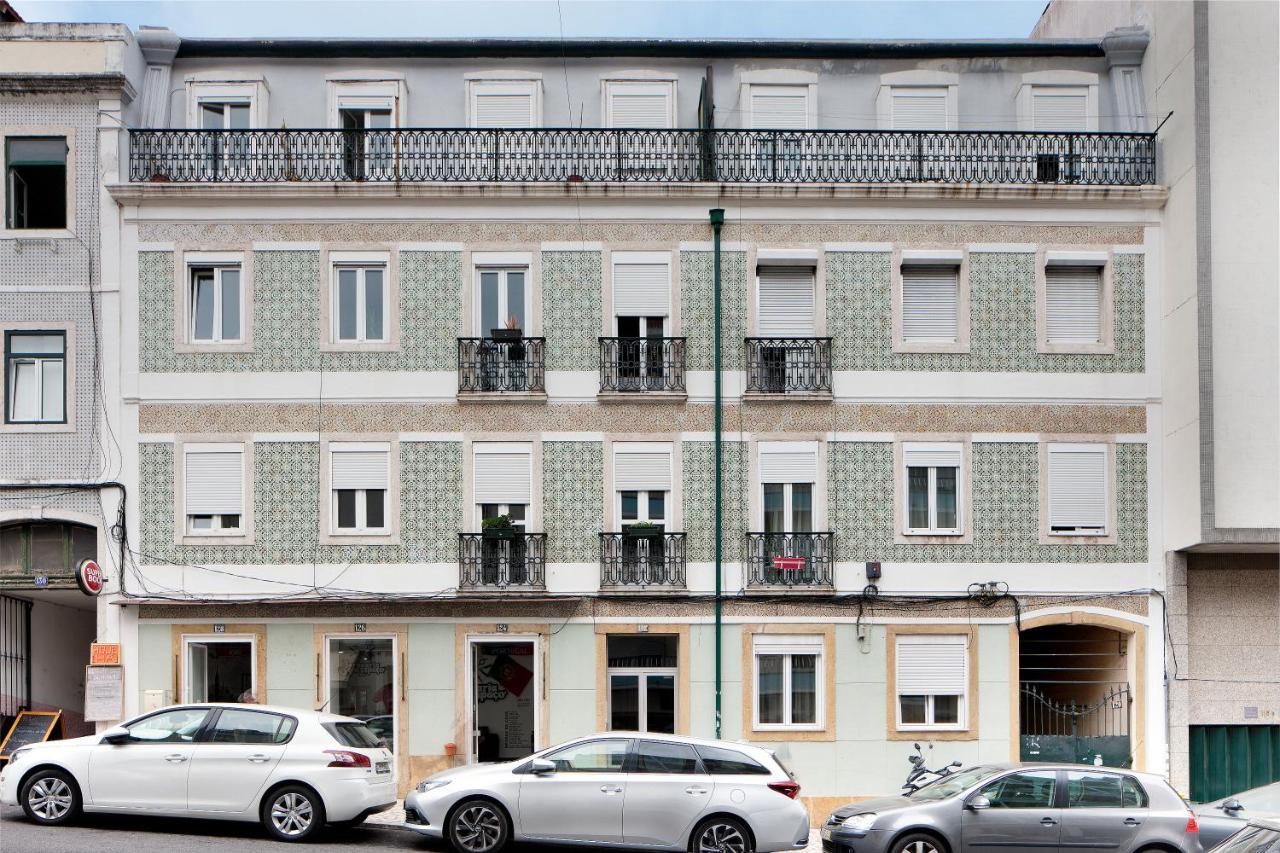 Room With Private Bathroom -Alcantara, Lisbon